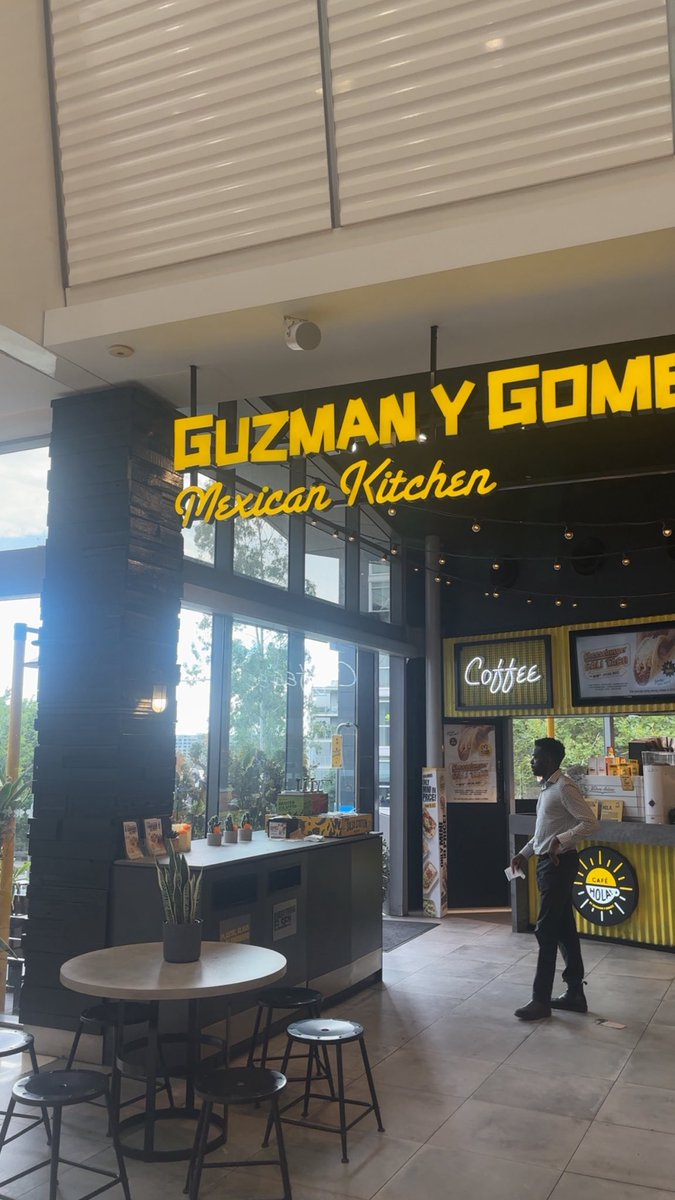 EIirsii's tweet image. المطاعم المكسيكية من عادات وتقاليد الابتعاث عندي ✋