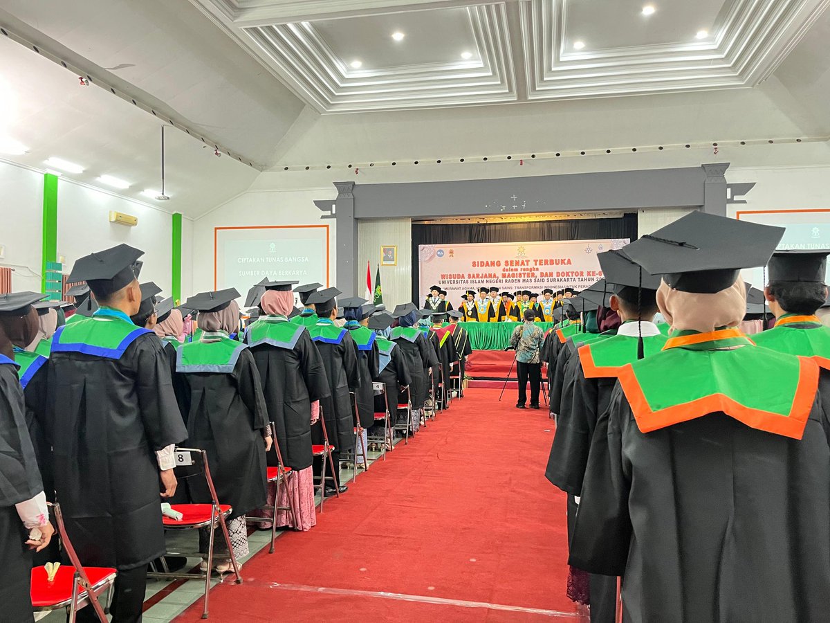 PermataTv's tweet photo. Sidang senat terbuka.
Wisuda Sarjana, Magister, dan Doktor ke 61 UIN Raden Mas Said Surakarta

#wisuda #UINRadenMasSaid https://t.co/DwsCVfnGkb