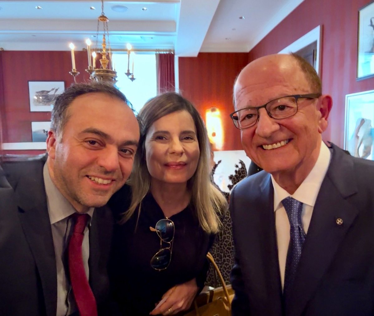 C. L. Max Nikias tweet media