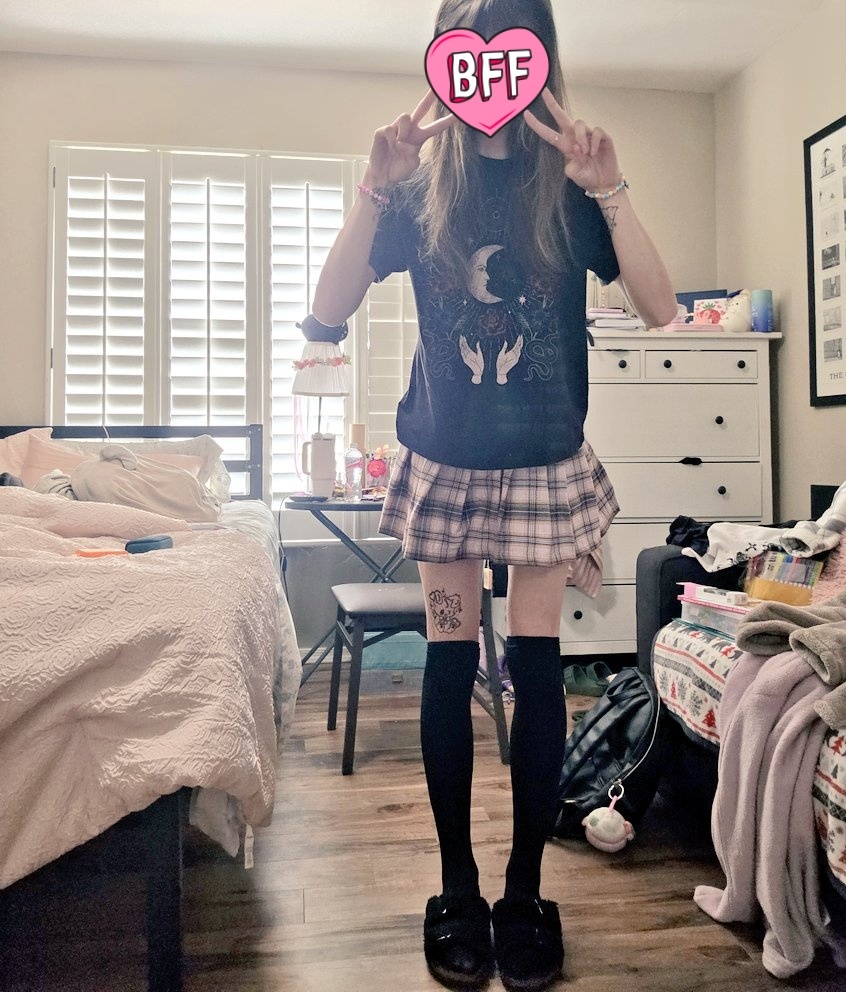 anna ̊⋆˚✿˖° tweet media