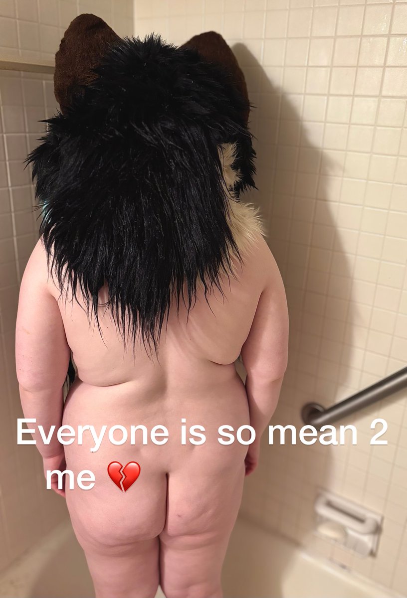 TriXXXie tweet media
