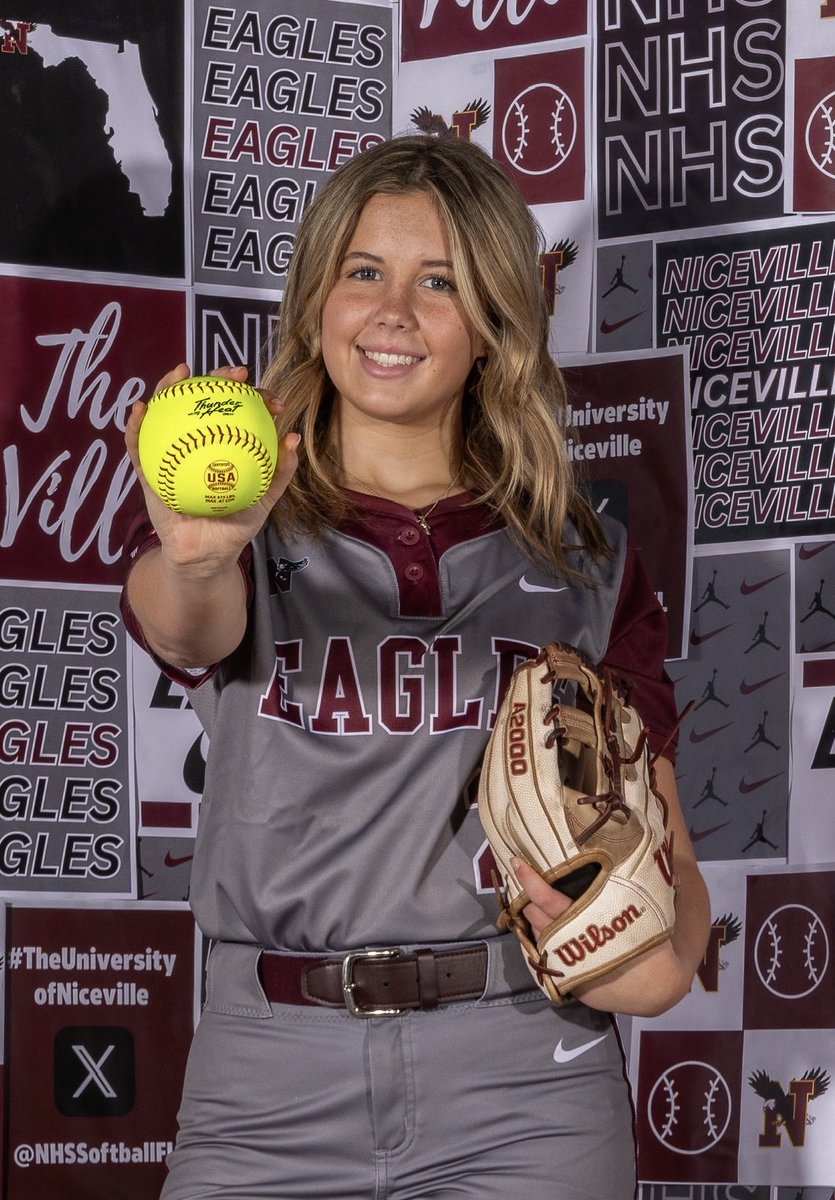 NHSSoftballFL's tweet photo. Shoutout to Molly, AB, and Natalie on their home runs π£ tonight!! Congratulations! #homerunclub https://t.co/dTFNJ075ay