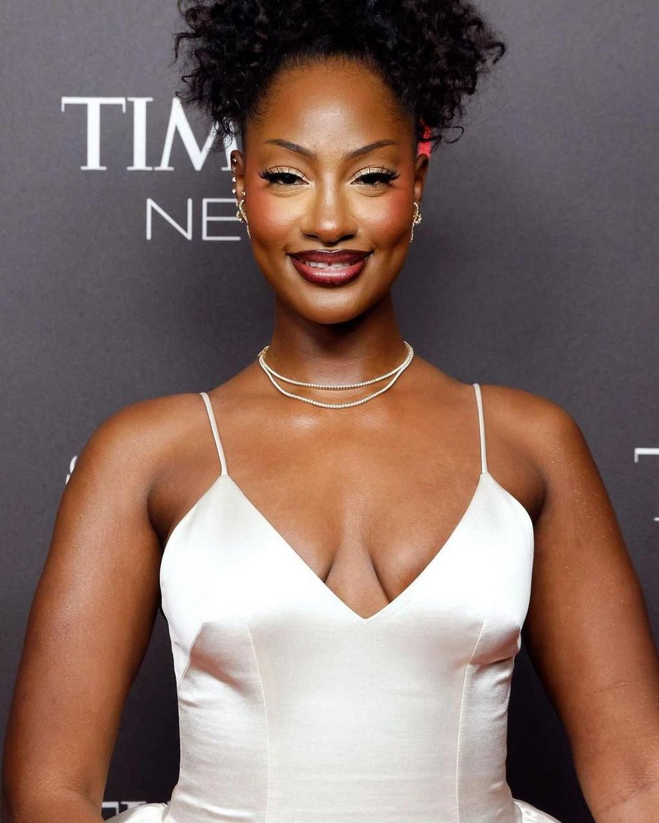 Classic105Kenya's tweet image. #NP: Love Me JeJe -Tems 
@MikeMondo1 #MikeAndKingangi