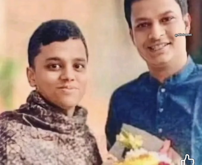 Sentient Fool tweet media