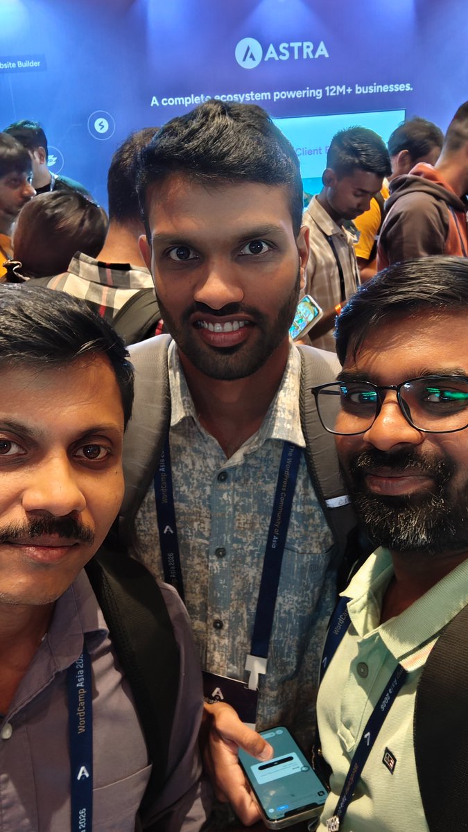 chinthurajeev's tweet photo. I’m at the @AstraWP booth at WordCamp Asia! Loving the swag and the vibes 🎉
#AstraWP #WordCampAsia https://t.co/7amKt3VhJW