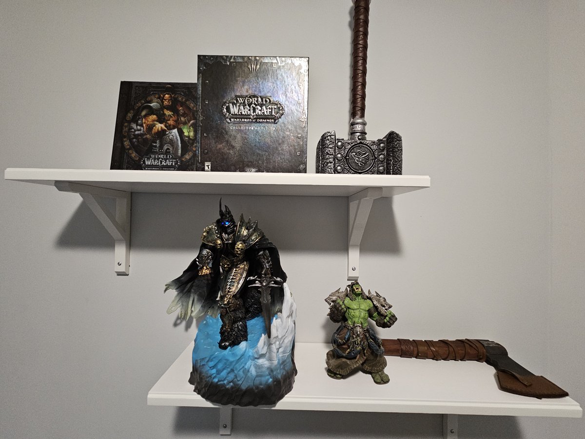 Einerjar tweet media