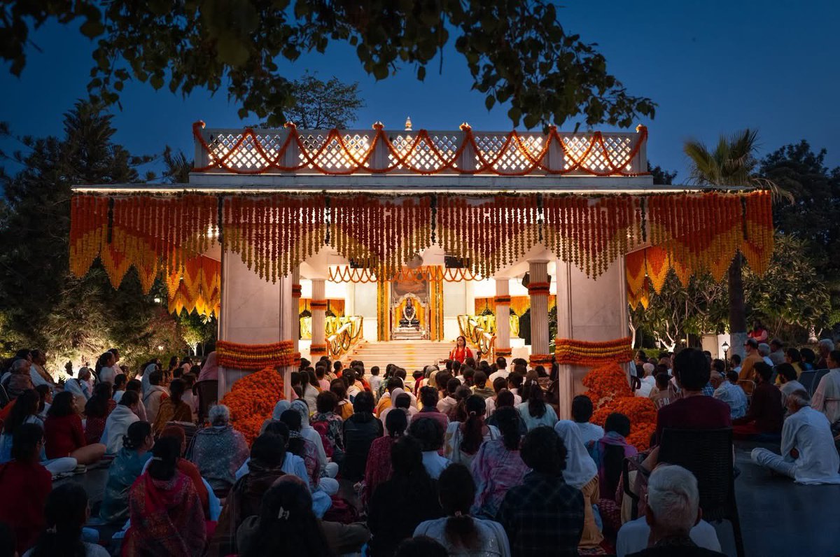 Anandmurti Gurumaa tweet media