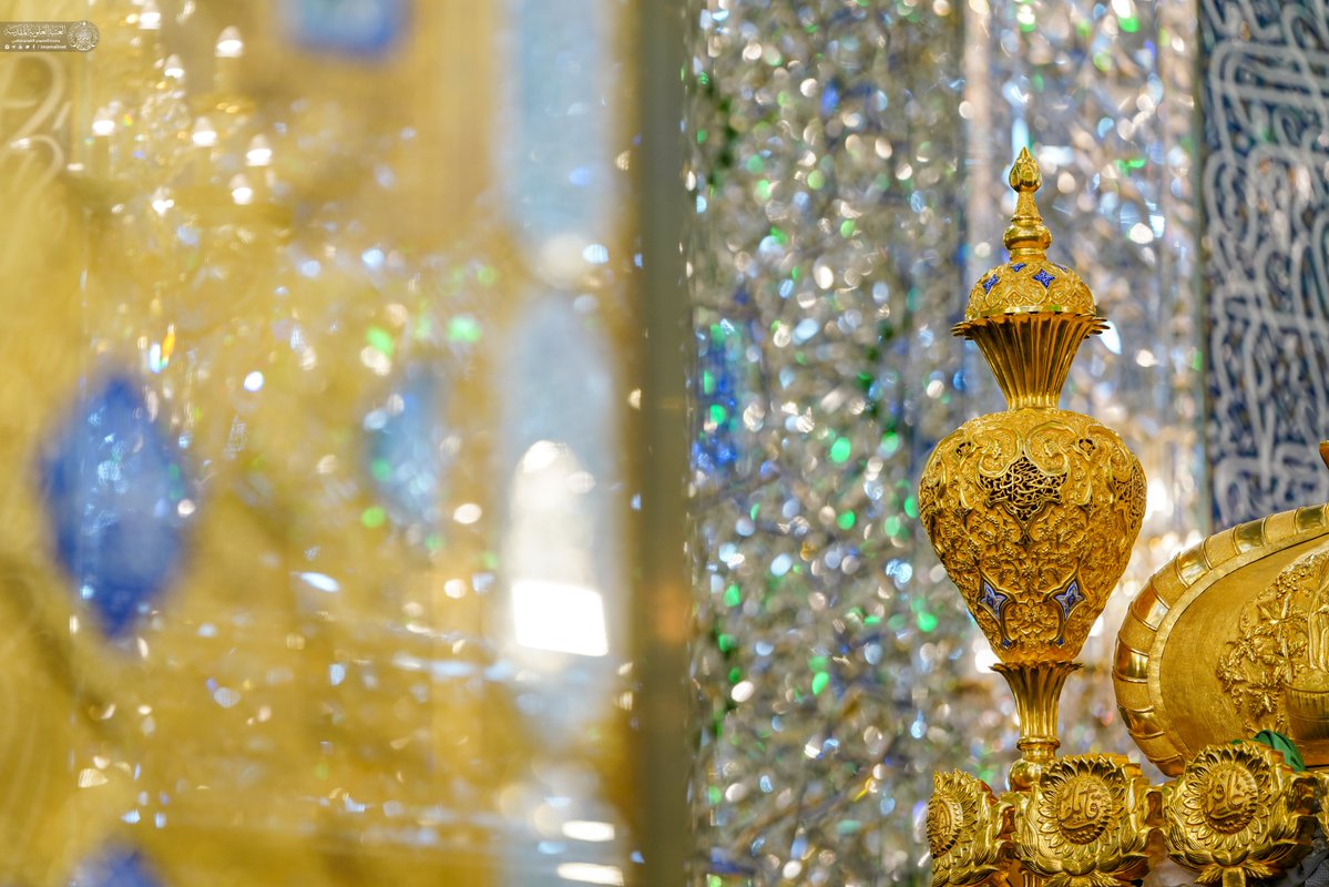 لَعلِع ببابِ عليٍِّ أيُّها الذهبُ
واخطِف بأبصارِ مَن سُرُّوا ومَن غضِبُوا