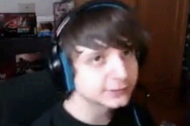 RahLenon06's tweet photo. @pikkysilly “Yes nigga I’m black” https://t.co/Lxdbf1Gbb8
