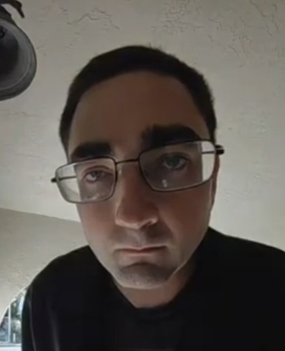 Carlangas tweet media