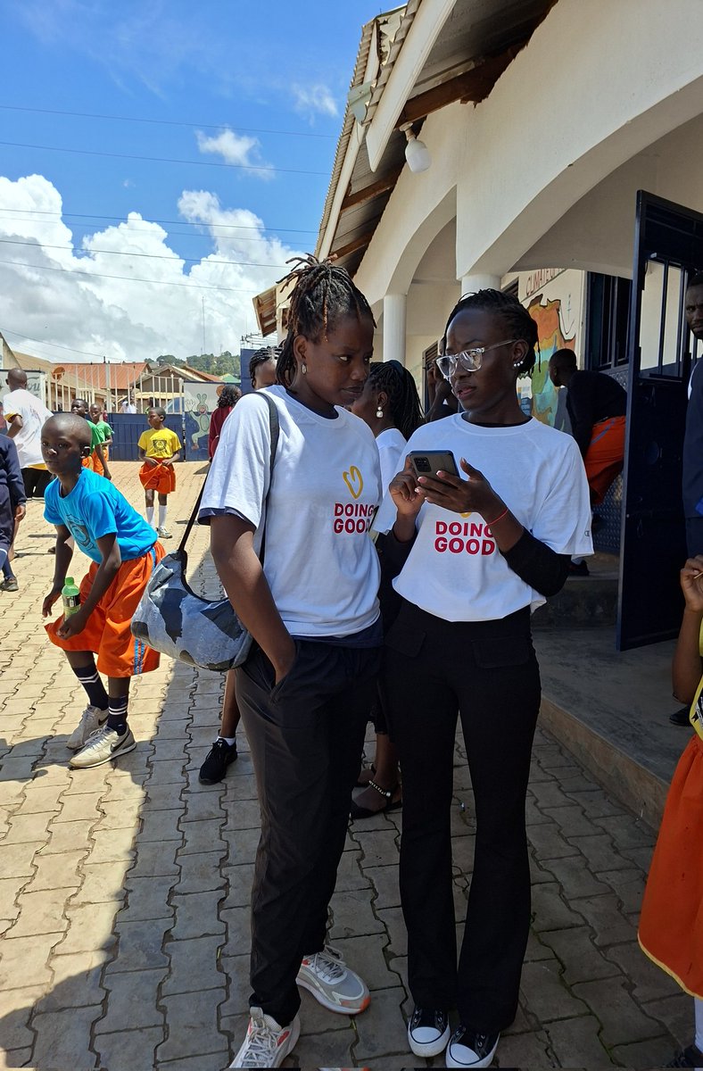 Mr.Robert tweet media