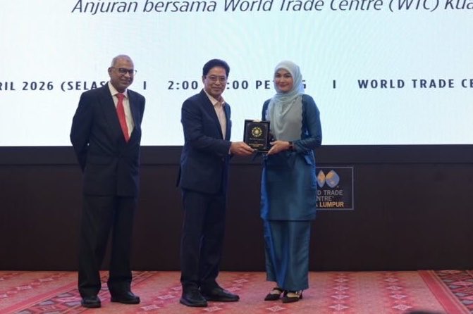 Dr MasIinda Si Derhaka 🇲🇾 tweet media
