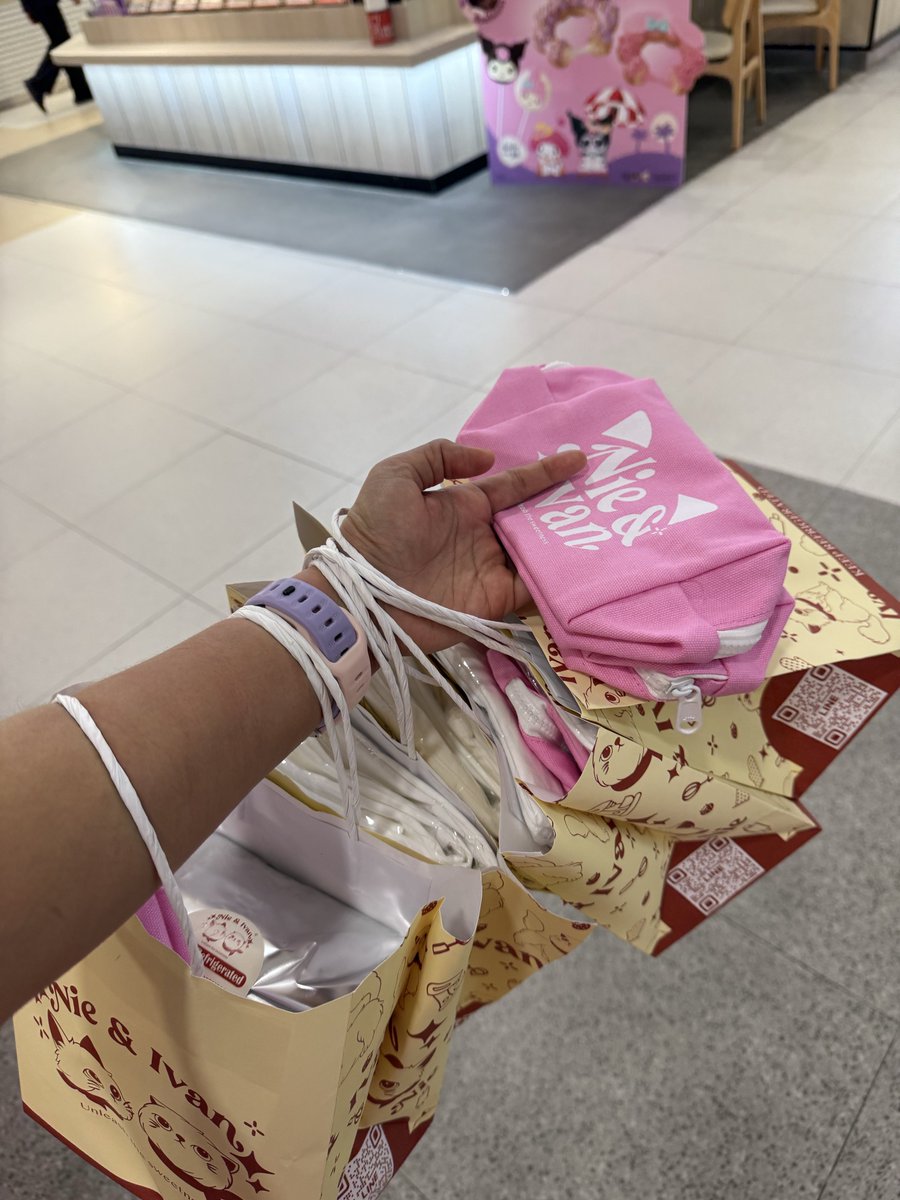 ᑦ꒰ • ༝ • ྀྀི꒱ᐣ tweet media