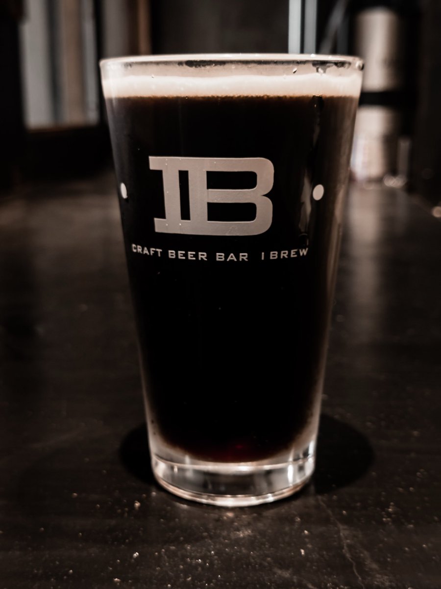 JapanFoodies's tweet photo. @PintsBeauty 

Dark, but not heavy.

Schwarz from Gotemba Kogen Beer—smooth, lightly roasted, and surprisingly easy to drink.

Japan does German styles quietly well. 🍺

#craftbeer #japanbeer #schwarzbier #pintsofbeauty https://t.co/vM0JrOlk0e