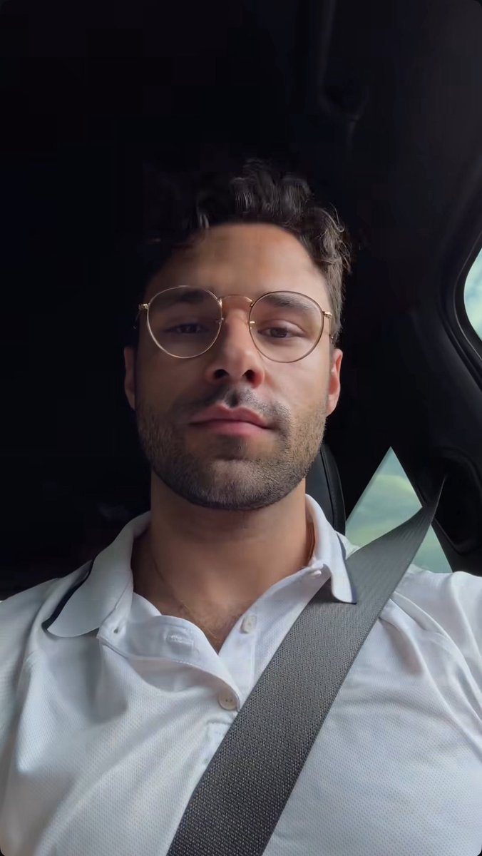 Yes sir, whatever you say
#RafaelSilva