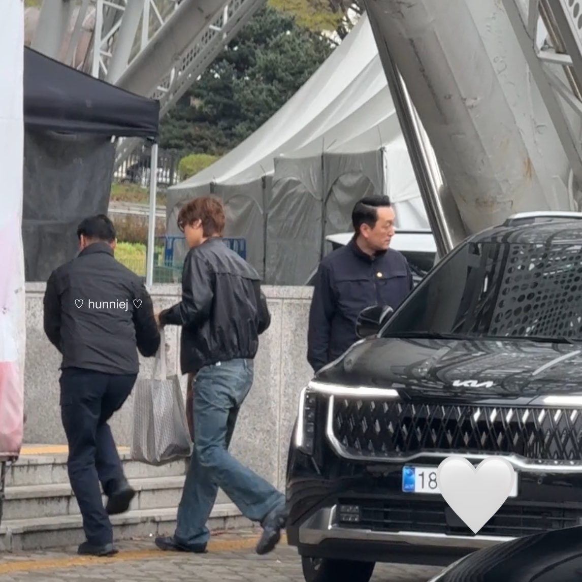 𝒗𝒊𝒆𝒏⋆ tweet media