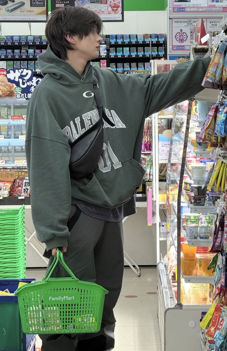 lnwmark every day i pray and cry tweet media