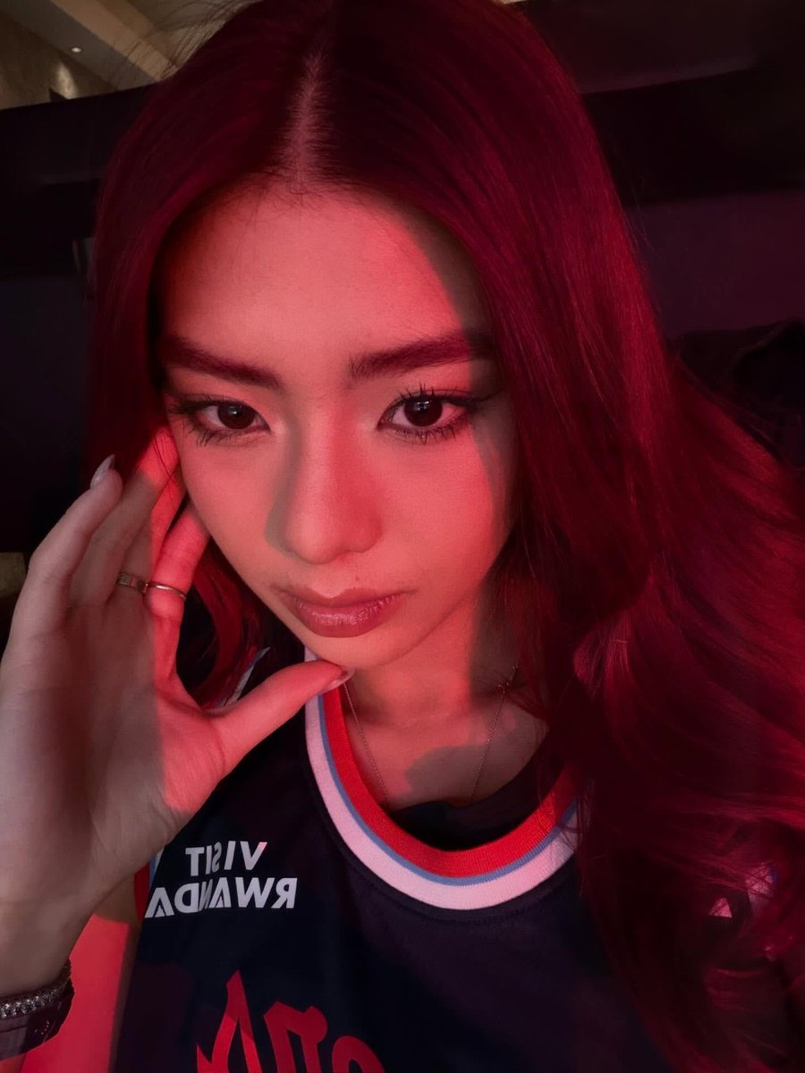 BINI MIKHA OFC tweet media