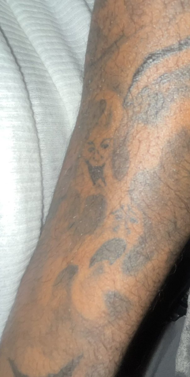 Blairracked tweet media