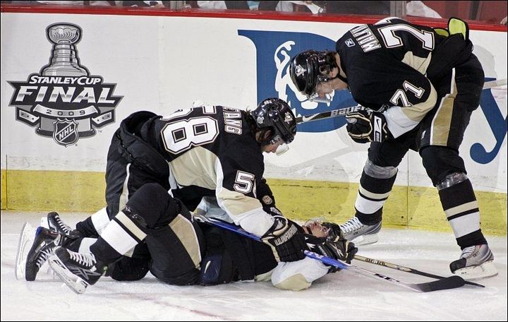 x - cuntology101🇨🇦 tweet media