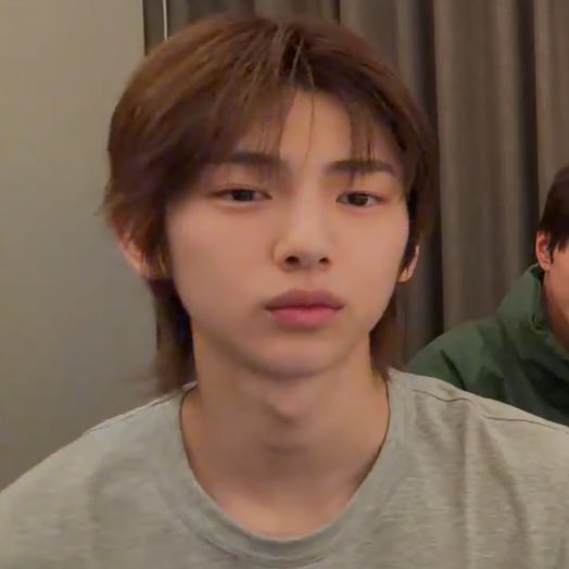 쭈윙크 tweet media