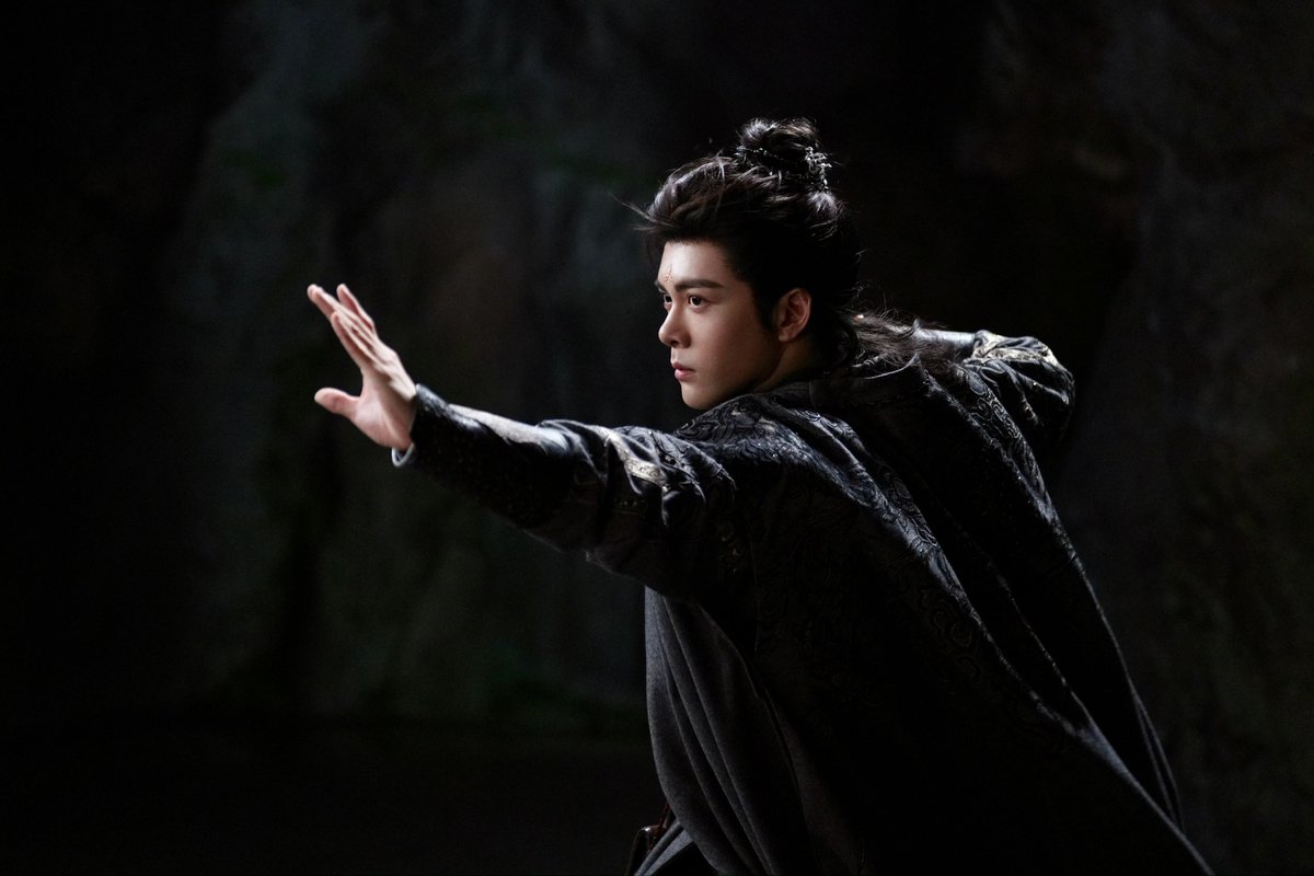 zsxarchives's tweet image. #ZengShunxi studio released new stills of Wu Shiguang 

#VeilofShadows #JosephZeng #曾舜晞 
#月鳞绮纪