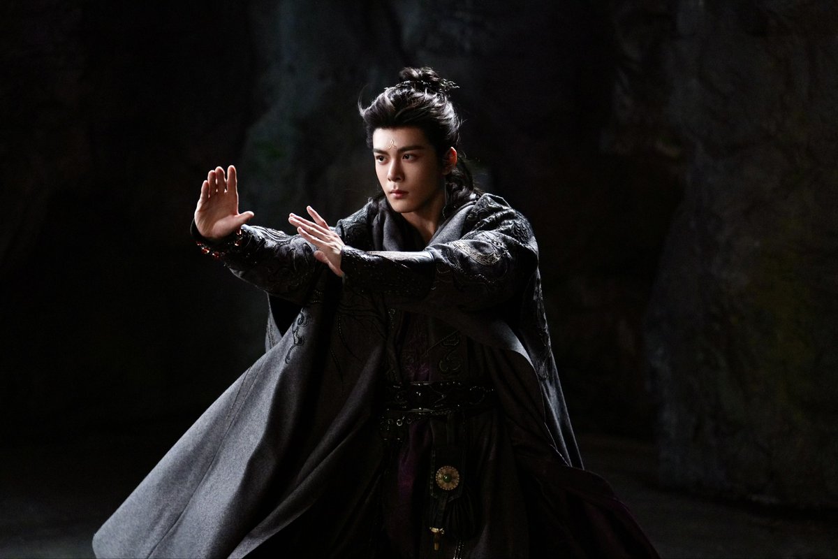 zsxarchives's tweet image. #ZengShunxi studio released new stills of Wu Shiguang 

#VeilofShadows #JosephZeng #曾舜晞 
#月鳞绮纪