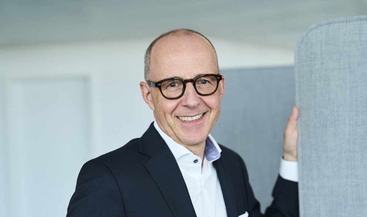 Versicherungsbote tweet media