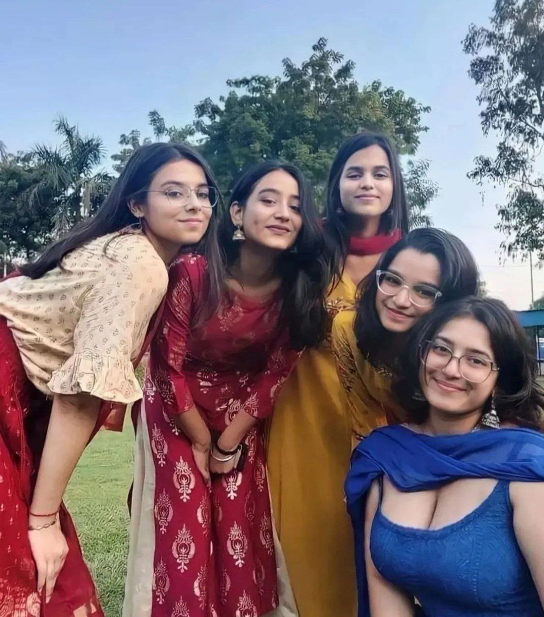 Aditya Tiwari ❤️👻 tweet media