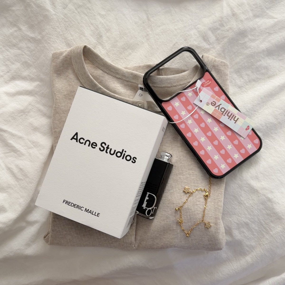 ifeelsopeach's tweet photo. acne studios 🍄‍🟫🍵🎀 https://t.co/yU9TzfkVxp