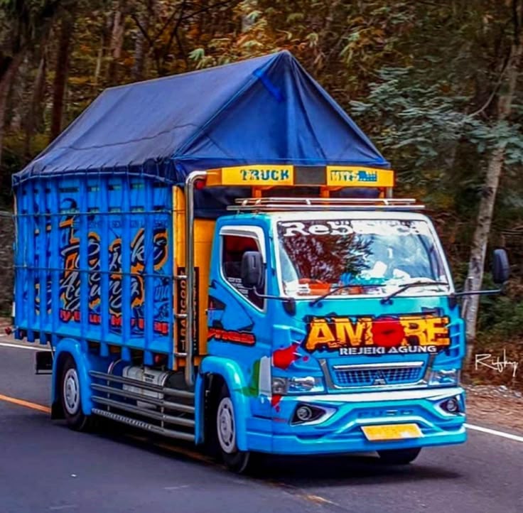 fazeline tweet media