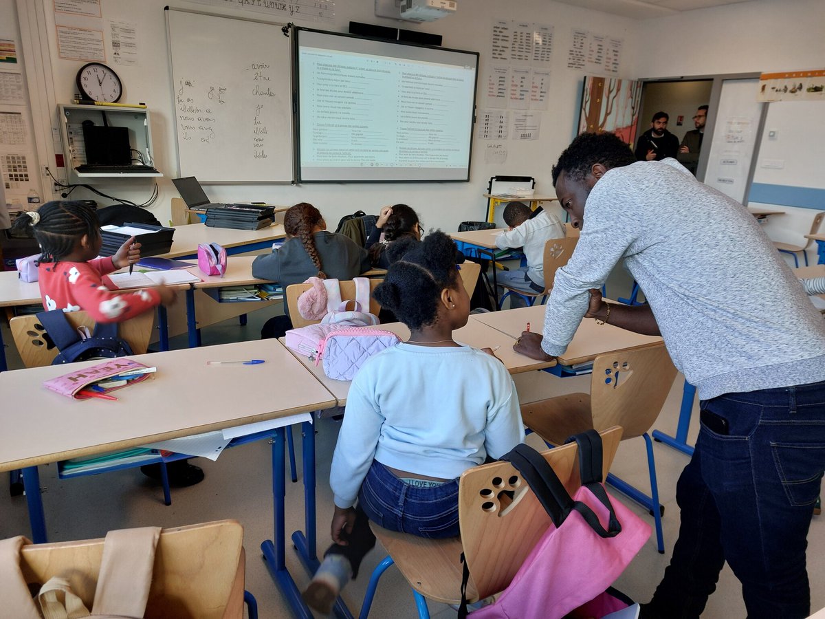 Le Parisien tweet media