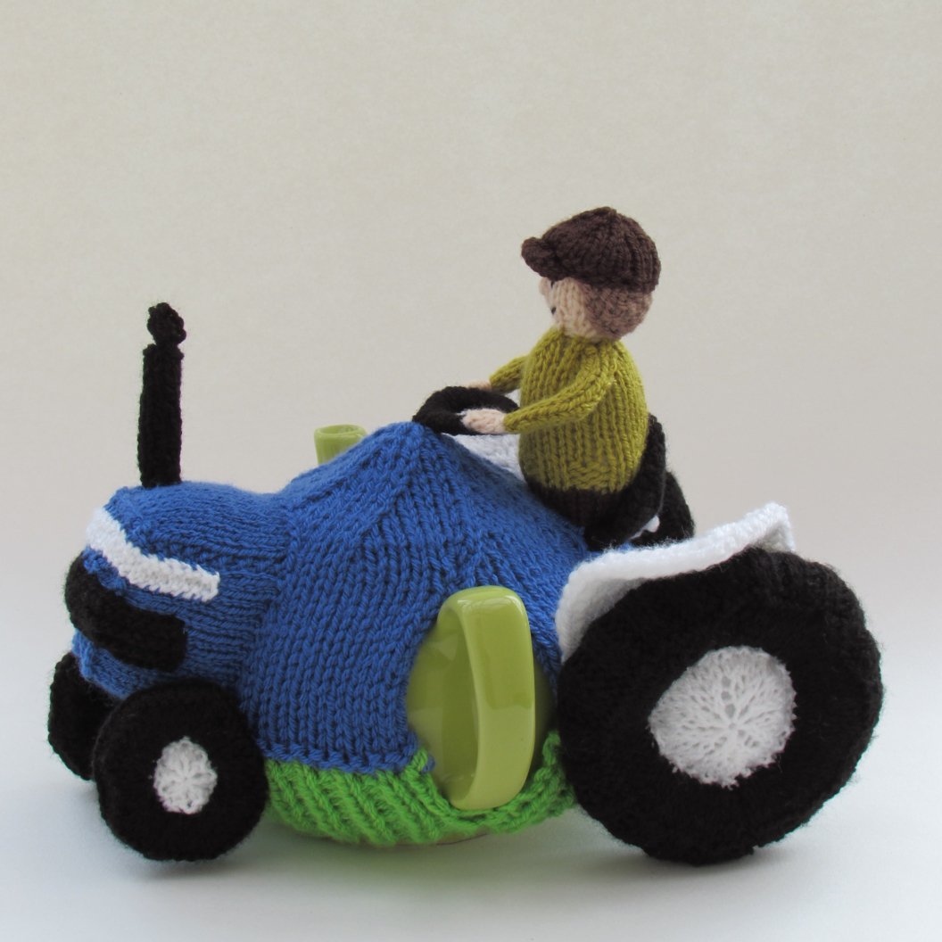 TeaCosyFolk's tweet image. A bright blue tractor with loads of farmyard charm — this tea cosy is packed with characterful details &amp;amp; makes a brilliant, cheerful knit for any tractor fan teacosyfolk.co.uk/blue-ford-trac…
#Knitting #KnittingPattern #knit #Crafts #TeaCosyFolk #tractor #farm #bluetractor #farmer #teacosy