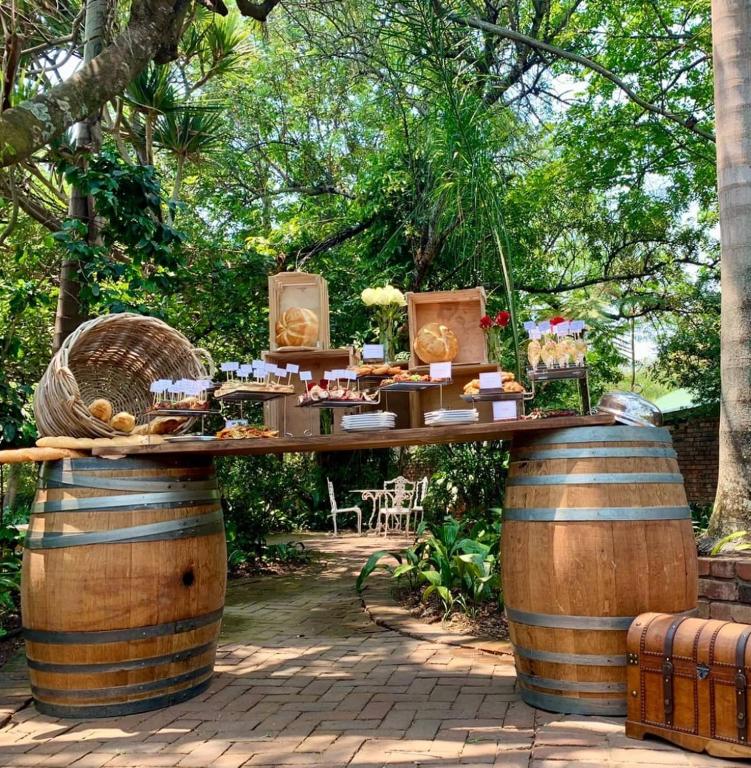 CapaWiggins's tweet photo. 🚨❄️ EXCLUSIVE JULY WINTER DEAL  -  LIMITED SPOTS❄️🚨
🌅 Limpopo | Tzaneen
🗓 03 Jul - 05 Jul 2026
🏡 2 Nights | 2 Adults 
 💸 ONLY R4 005 (Total Stay!)
🍳 Breakfast is included
✨ Self-Catering Comfort
Whatsapp:+27 67 658 6054 https://t.co/ZAjaM02FKa