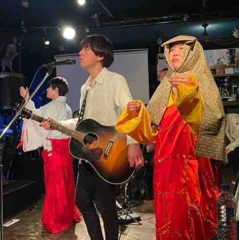 あべさとえ tweet media