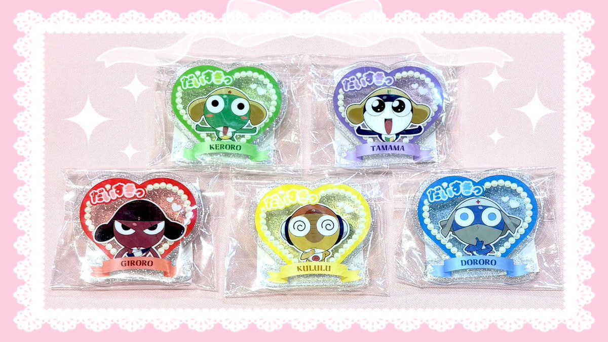 five_hep's tweet photo. 🐸商品情報🐸

#ケロロ軍曹　より『だいすきっアクリルクリップバッジ』が好評発売中です🐸

キラキラのラメ背景とパールの��飾がとってもかわいいアイテムです✨

🎡HEP FIVE6Fにて皆様のご来店を心よりお待ちしております❣️
#令和こそケロロ軍曹　#ケロロ　#タママ　#ギロロ　#グルル　#ドロロ https://t.co/wp7csCPihW