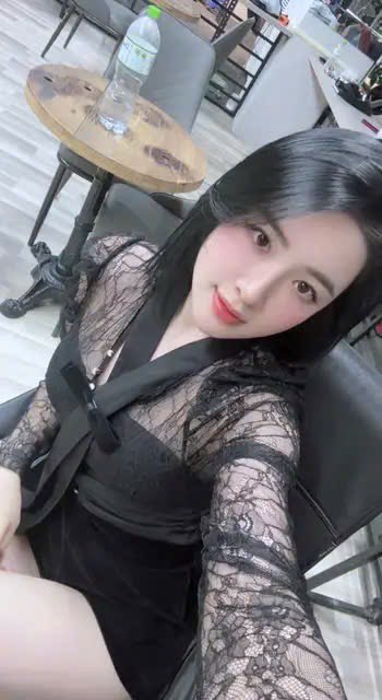 Phương Vy tweet media