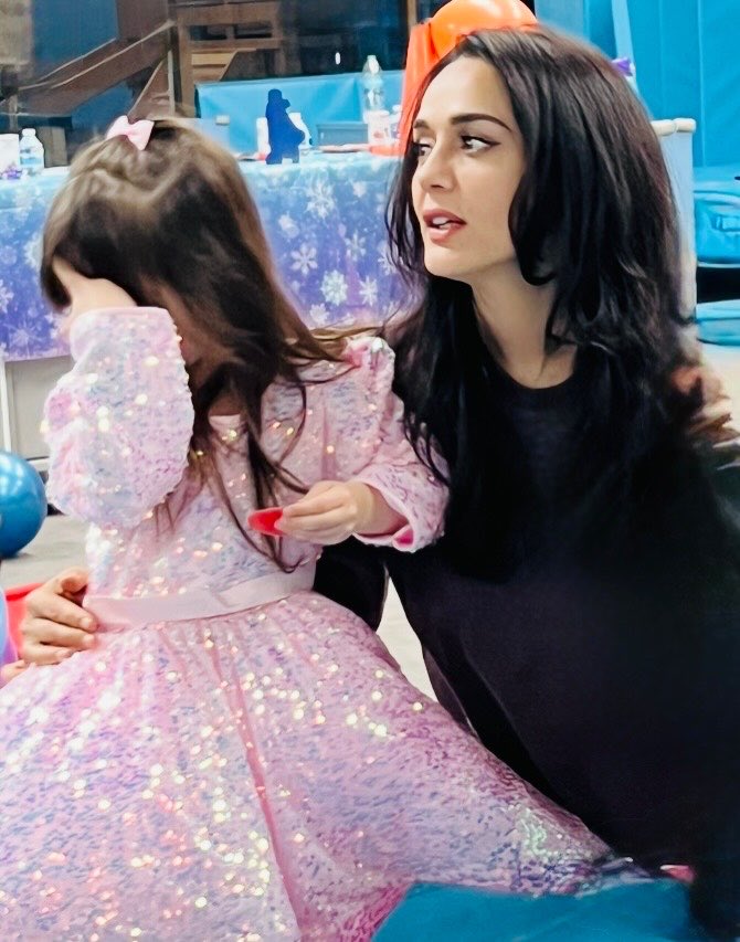 realpreityzinta's tweet image. Lately …………….❤️💕❤️ 

Spring break has never felt better.  Loving every moment of everyday before I start my journey to the other side of the world 🌍

#Ting  #springbreak #mommylife #photodump