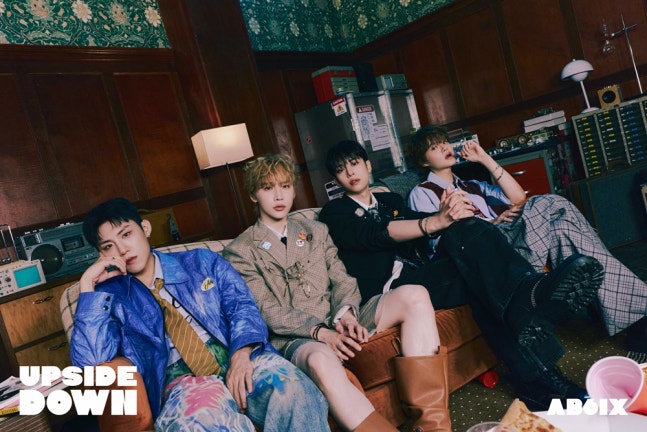 tang__kira's tweet photo. Brand New Music mengumumkan kontrak AB6IX akan berakhir pada 25 Mei 2026.

Setelah 2026 AB6IX CONCERT '6IX TO SEVEN' (23-24 mei 2026), AB6IX akan hiatus sejenak untuk sementara waktu

Brand New Music saat ini sedang bernegoisasi dengan member terkait perpanjangan kontrak mereka.

Brand New Music akan menghargai keputusan setiap member

https://t.co/X9GdwdEogw