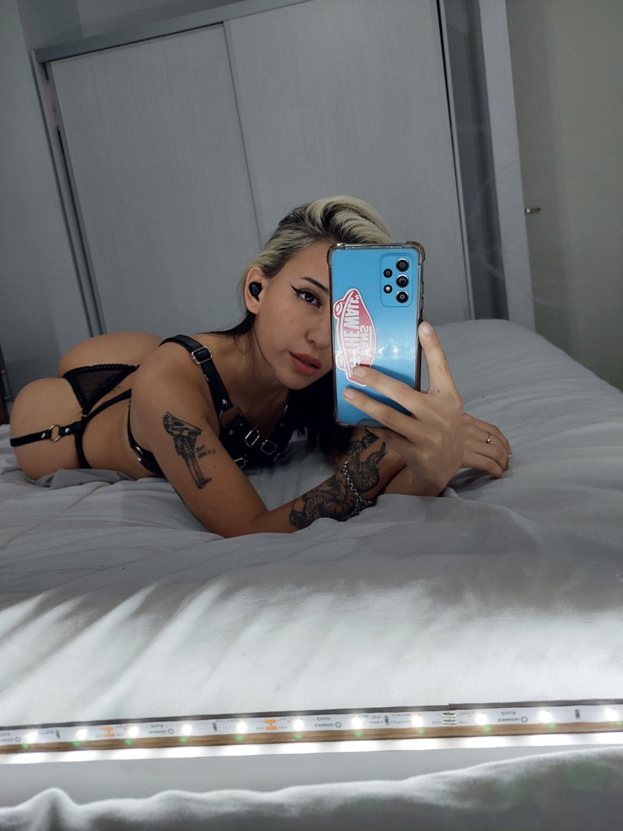myselfmamin's tweet photo. You can buy my OnlyFans sub. Text my inbox for more info
#hookup #horny #usagirls #hot #tinder #dating  #onlyfans https://t.co/PgMjCvmPmO