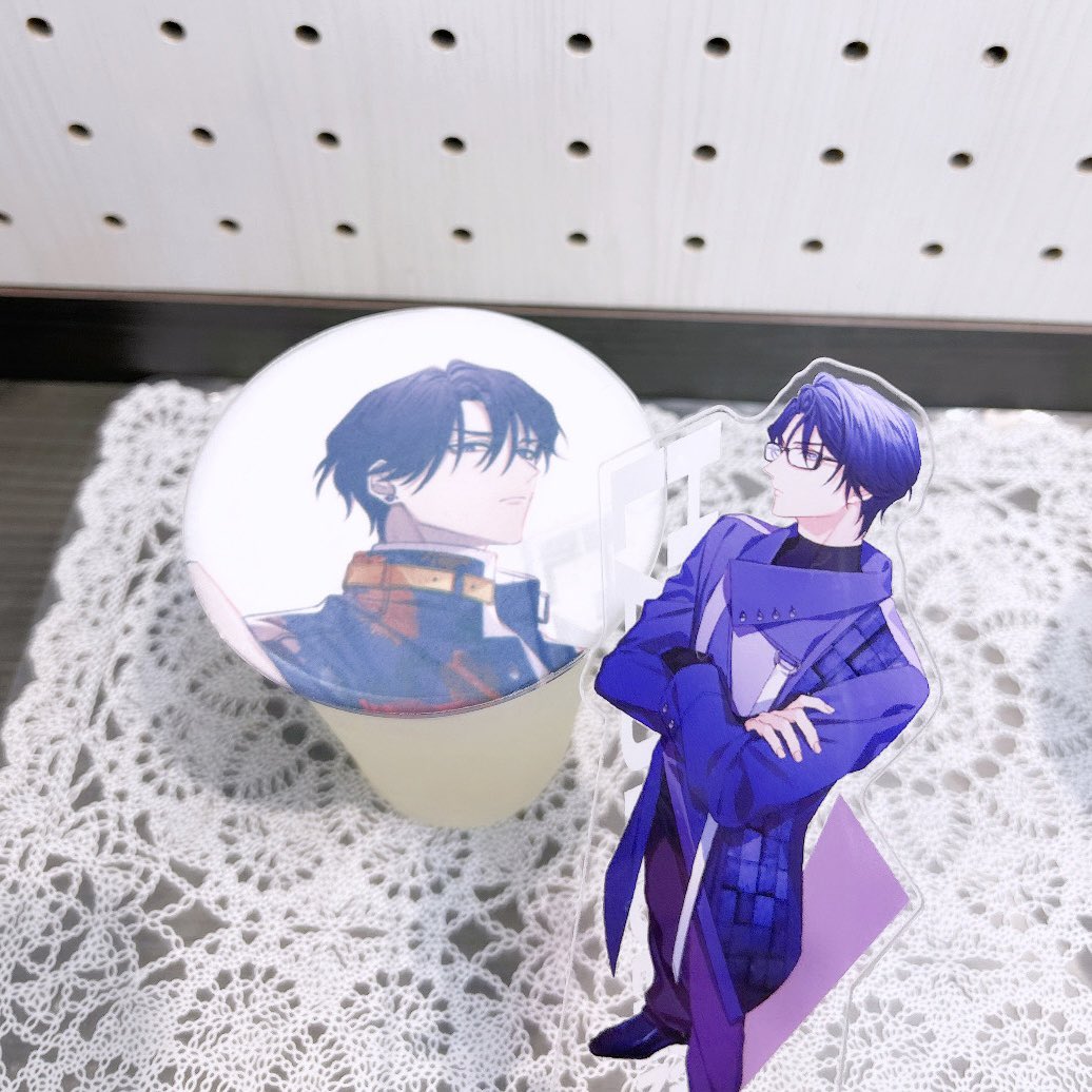 (▭-▭)⟡ tweet media