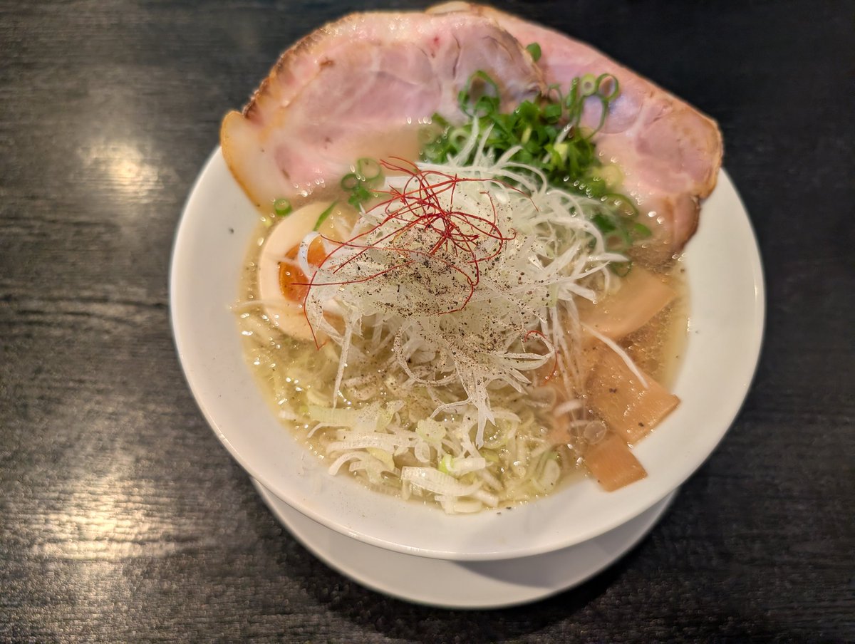 ななみ tweet media