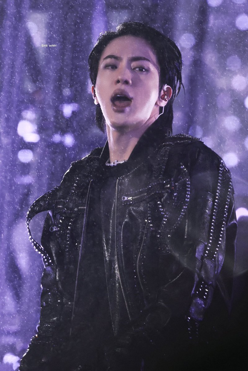 Still with tweet media