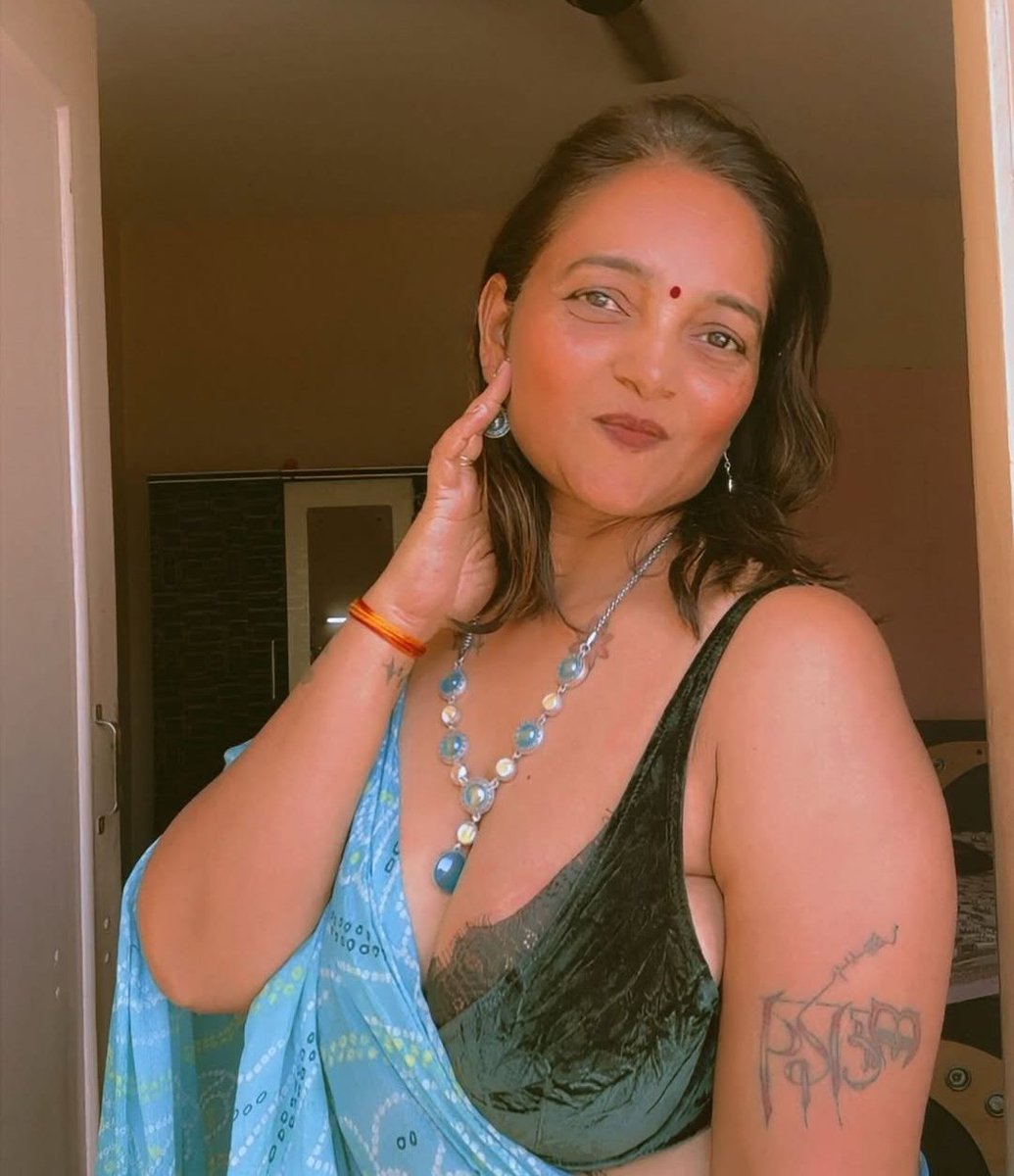 Good morning..!!🌄 

Have a nice day &amp; don't forget to take mommy's blessings.❤️💦