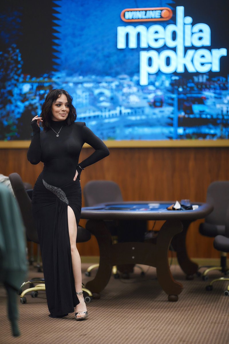 Титановая Женщина tweet media