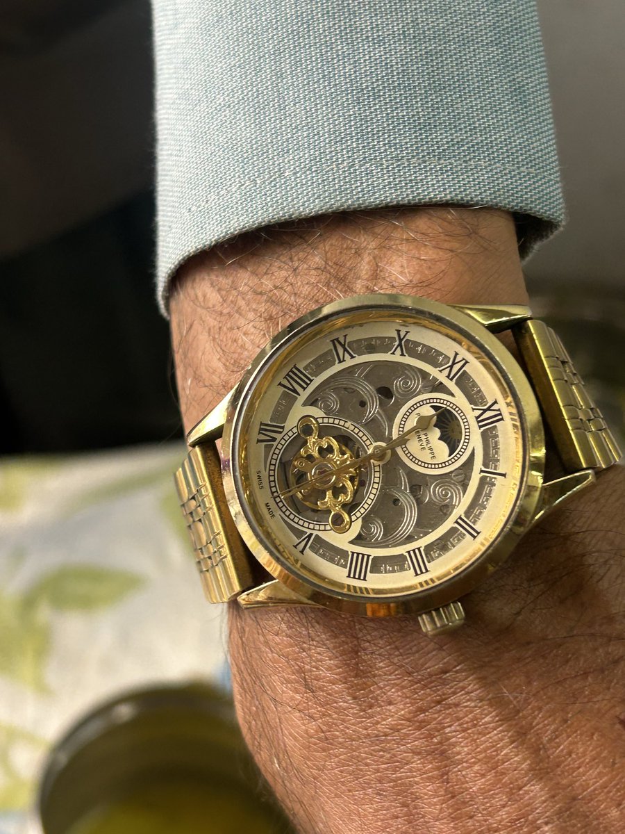 yellowpaperdaisy tweet media