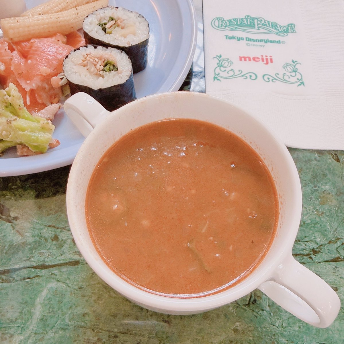 りょん tweet media