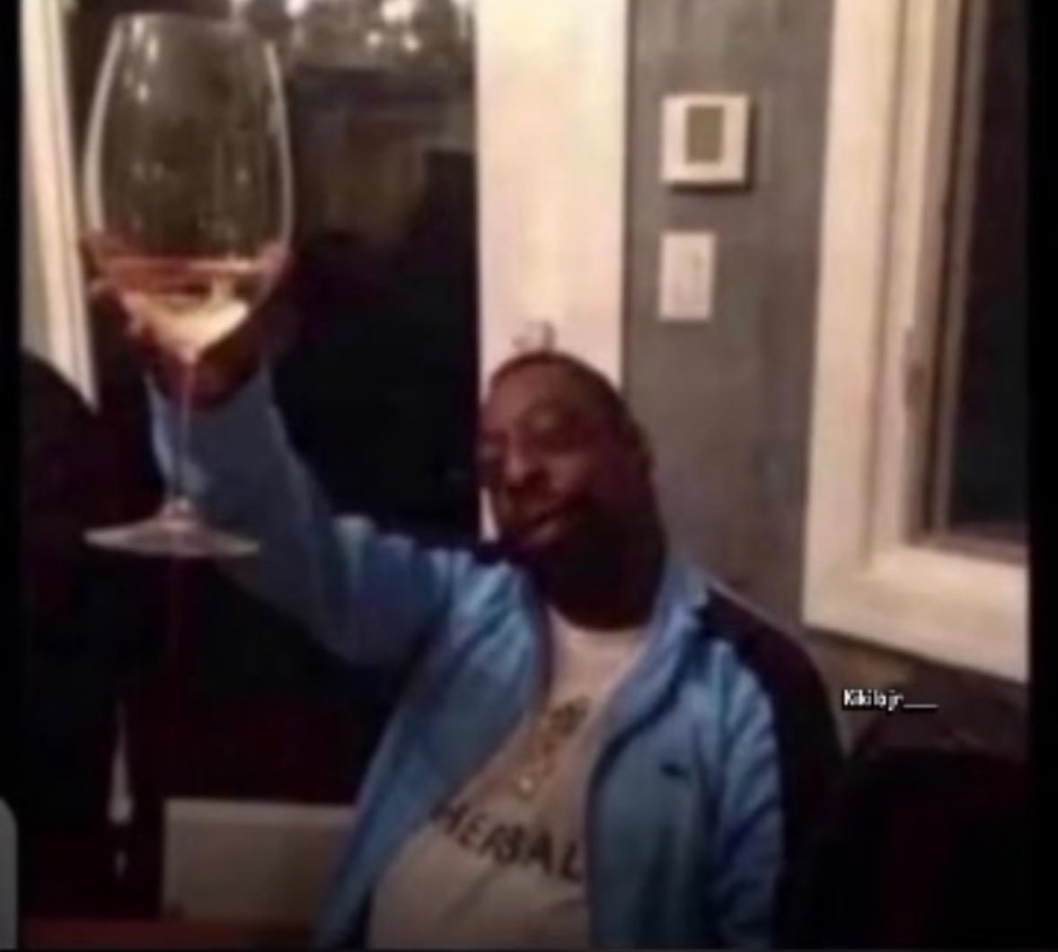 Exitliquidity tweet media