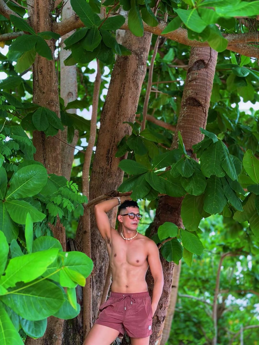 Island time > real time 🏝️🐚🌊🌞