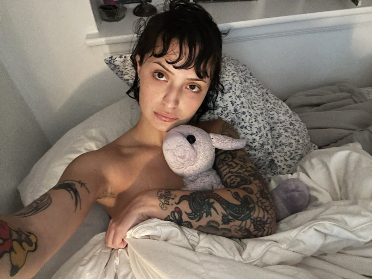 Ms. Chevious tweet media